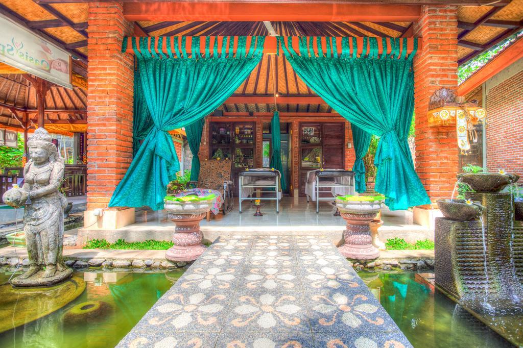 Hotel Angsoka Temukus Exterior foto